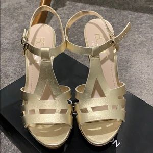 BCBG gold wedges